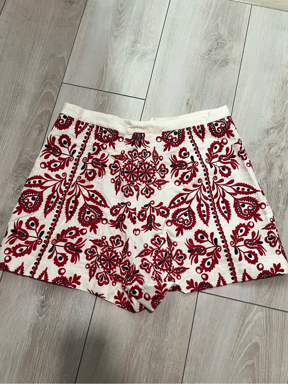 Zara White Shorts with Red Floral Embroidery